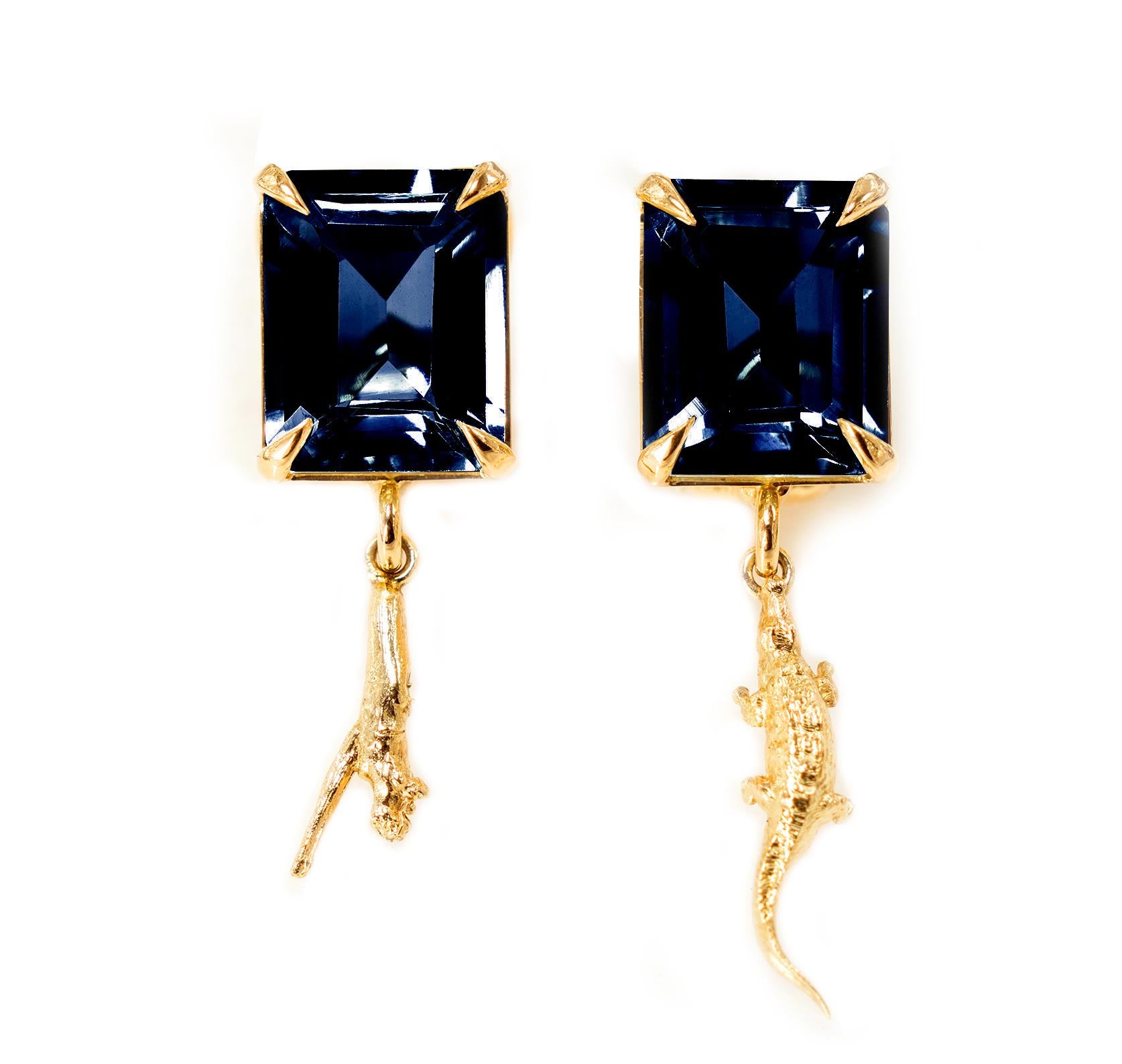 Eighteen Karat Yellow Gold Contemporary Clip-On Earrings with Sapphires For Sale 1