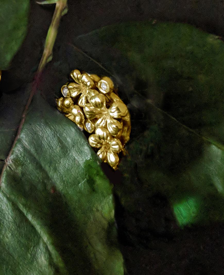 Eighteen Karat Yellow Gold Contemporary Earrings by the Artist with Diamonds For Sale 2