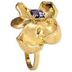 Eighteen Karat Yellow Gold Contemporary Engagement Ring with Purple Spinel