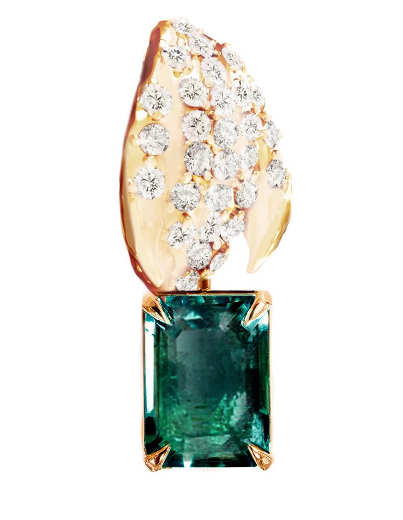 Yellow Gold Contemporary Floral Brooch with Diamonds and Emerald For Sale 2