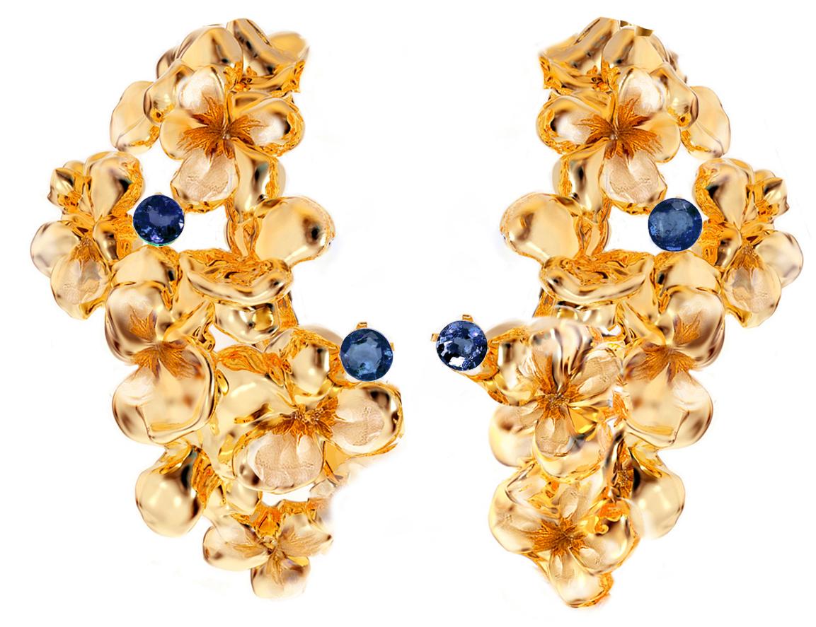 Yellow Gold Contemporary Sculptural Clip-on Earrings with Sapphires For Sale 1