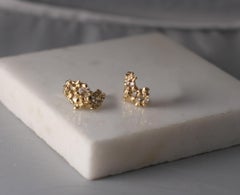 Eighteen Karat Yellow Gold Contemporary Hortensia Floral Earrings with Diamonds