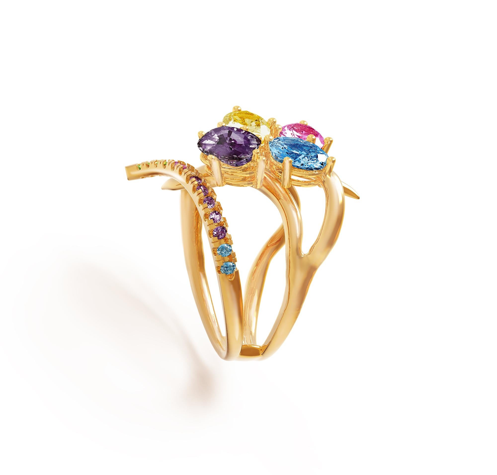 Eighteen Karat Yellow Gold Contemporary Cocktail Cluster Ring with Pink Sapphire In New Condition In Berlin, DE