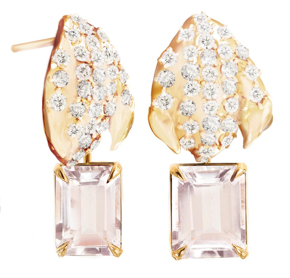 Boucles d'oreilles contemporaines en or jaune avec Morganites et Diamants Neuf - En vente à Berlin, DE