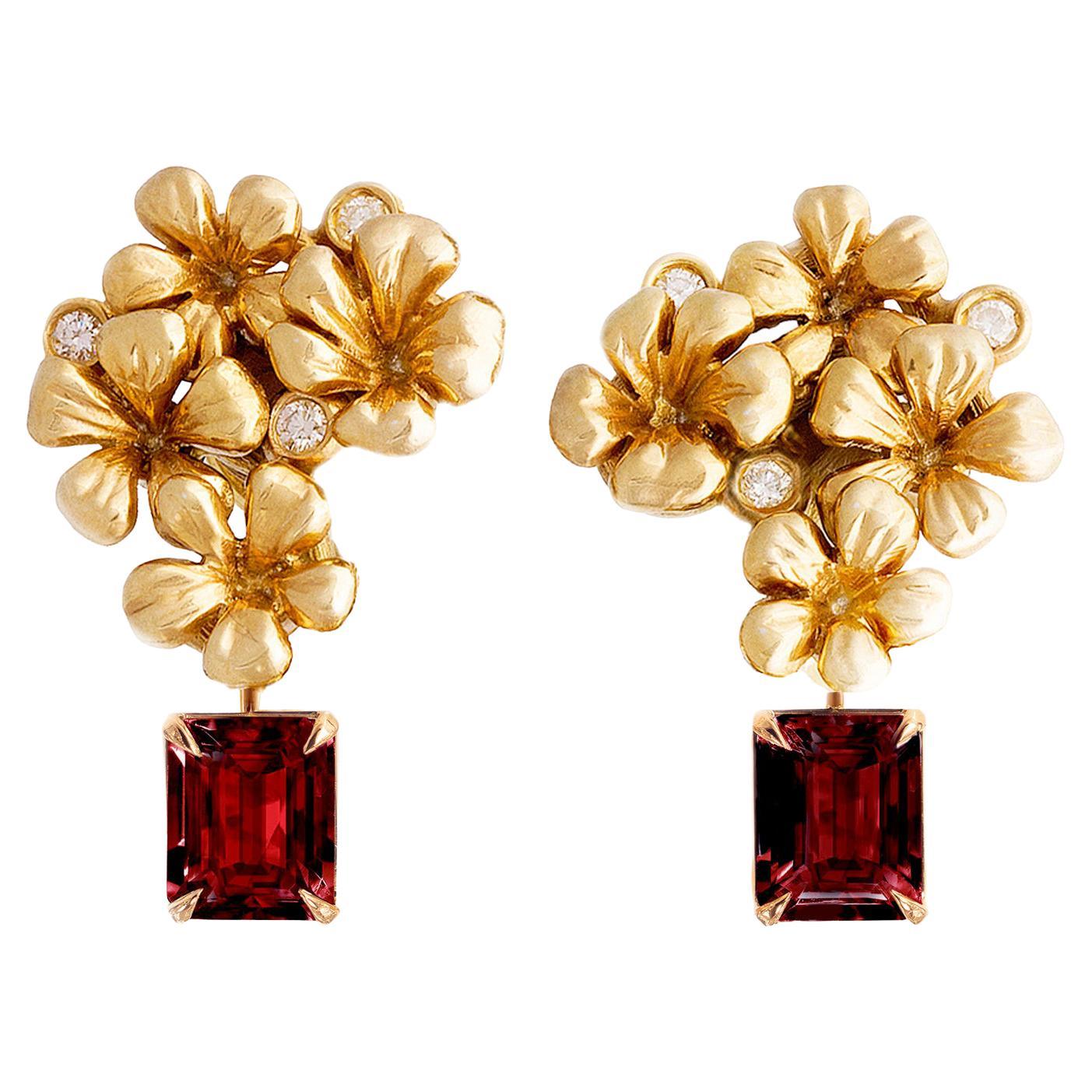 Eighteen Karat Yellow Gold Contemporary Rubies and Diamonds Stud Earrings For Sale