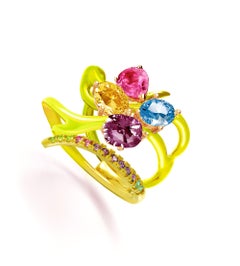 Eighteen Karat Yellow Gold Contemporary Yellow Cocktail Ring with Pink Sapphires