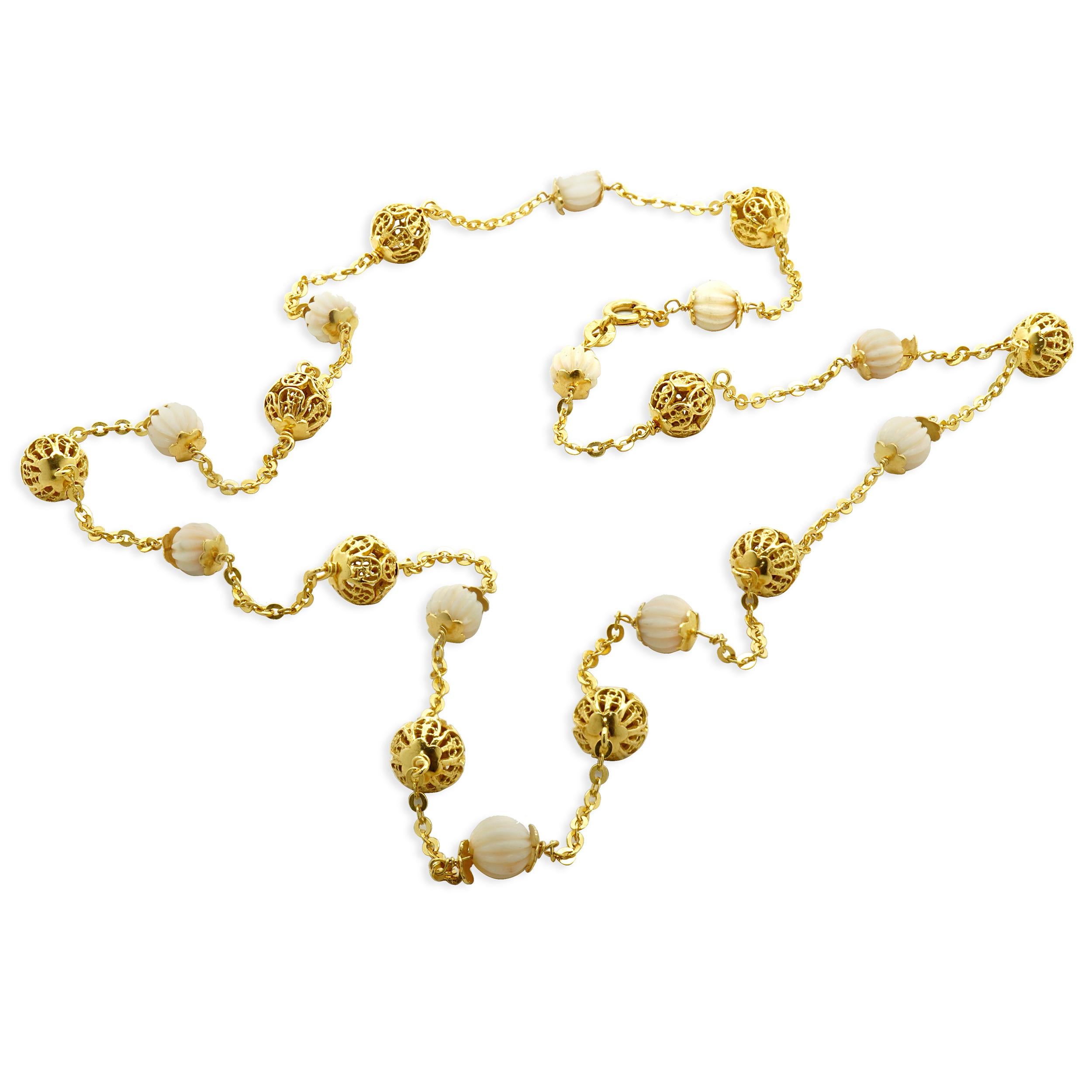 Designer: kundenspezifisch
MATERIAL: 18K Gelbgold
Länge: Halskette misst 27.5-Zoll in der Länge
Gewicht: 22,17 Gramm
