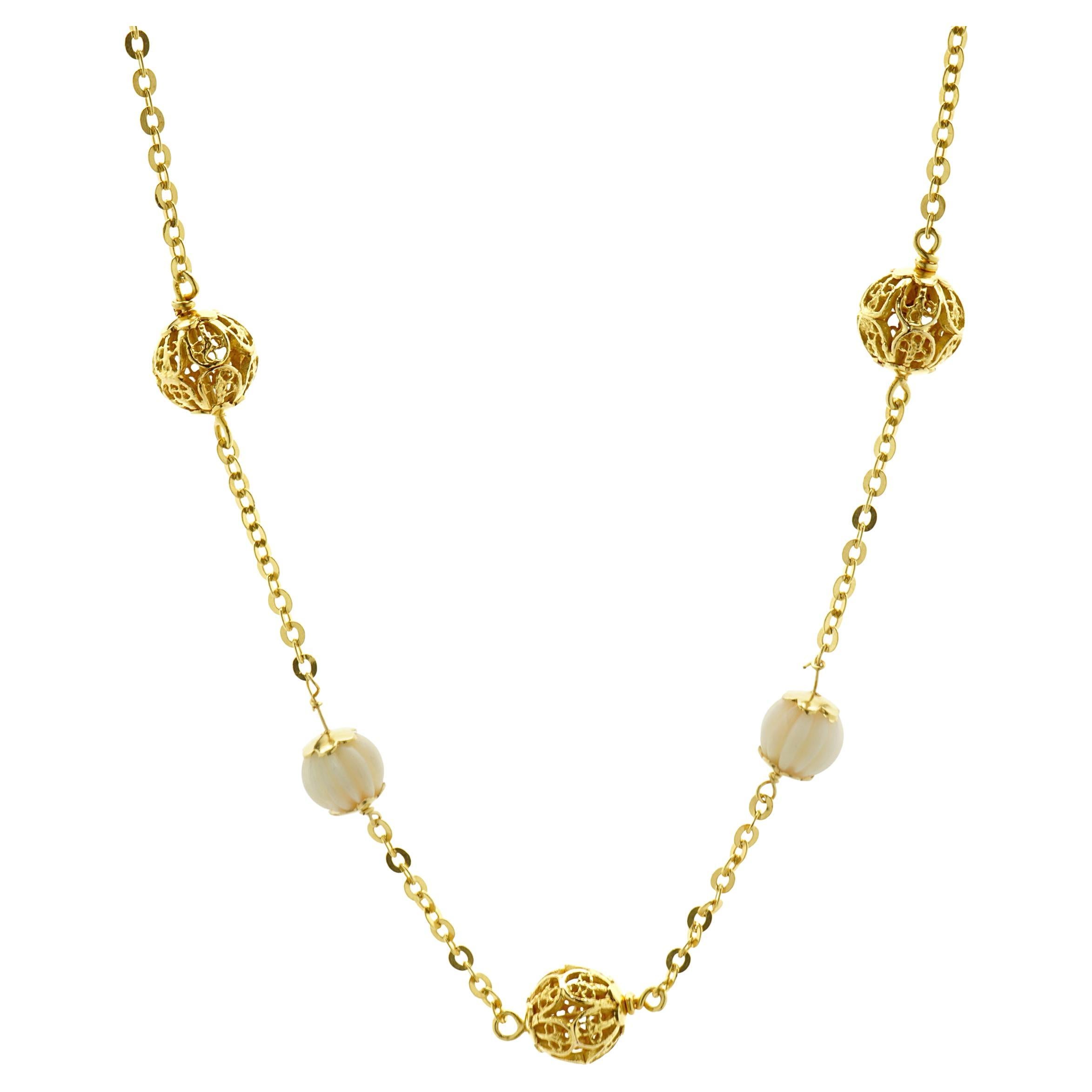 18 Karat Gelbgold Korallen Perlen Station Halskette im Angebot