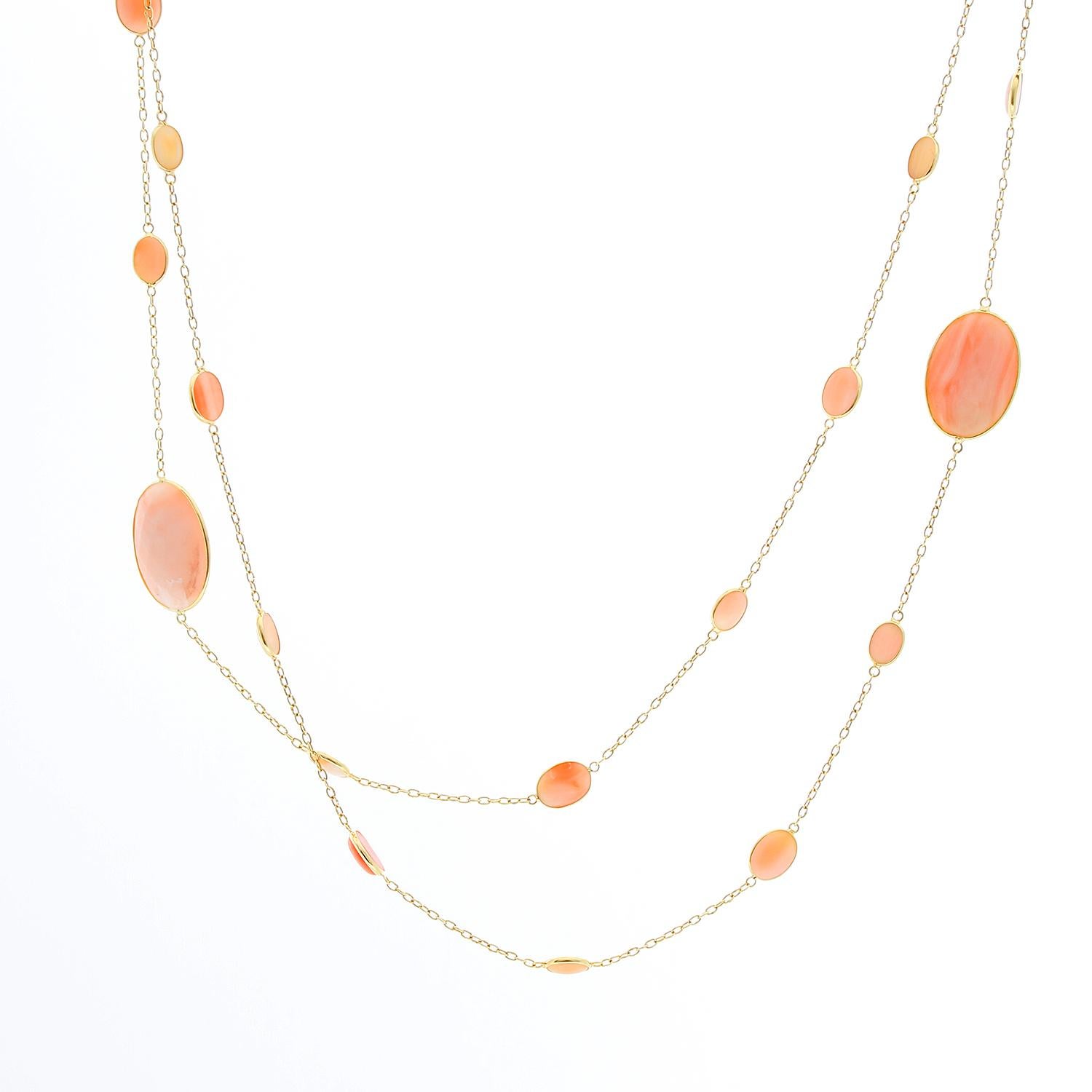 18 Karat Yellow Gold Coral Necklace In New Condition In Dallas, TX