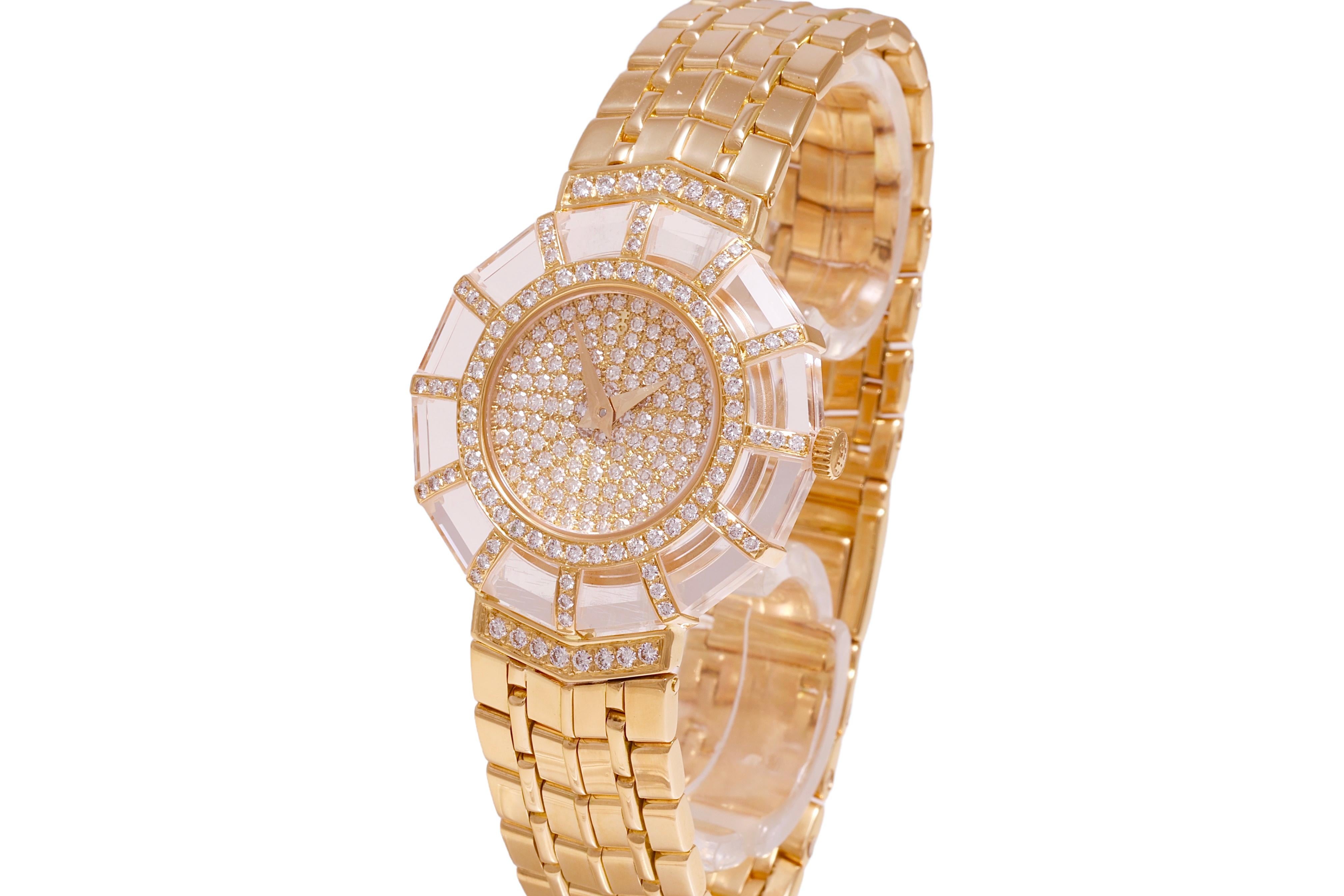 18 kt Yellow Gold Corum Ladies Watch Limelight Pave-Set Diamonds

Reference number: 24.786.65

Movement: Quartz

Functions: Hours, Minutes

Dial: Pave-set diamond circular dial and dodecagonal surround, with similarly-set chevron lugs 

Case: 18 kt