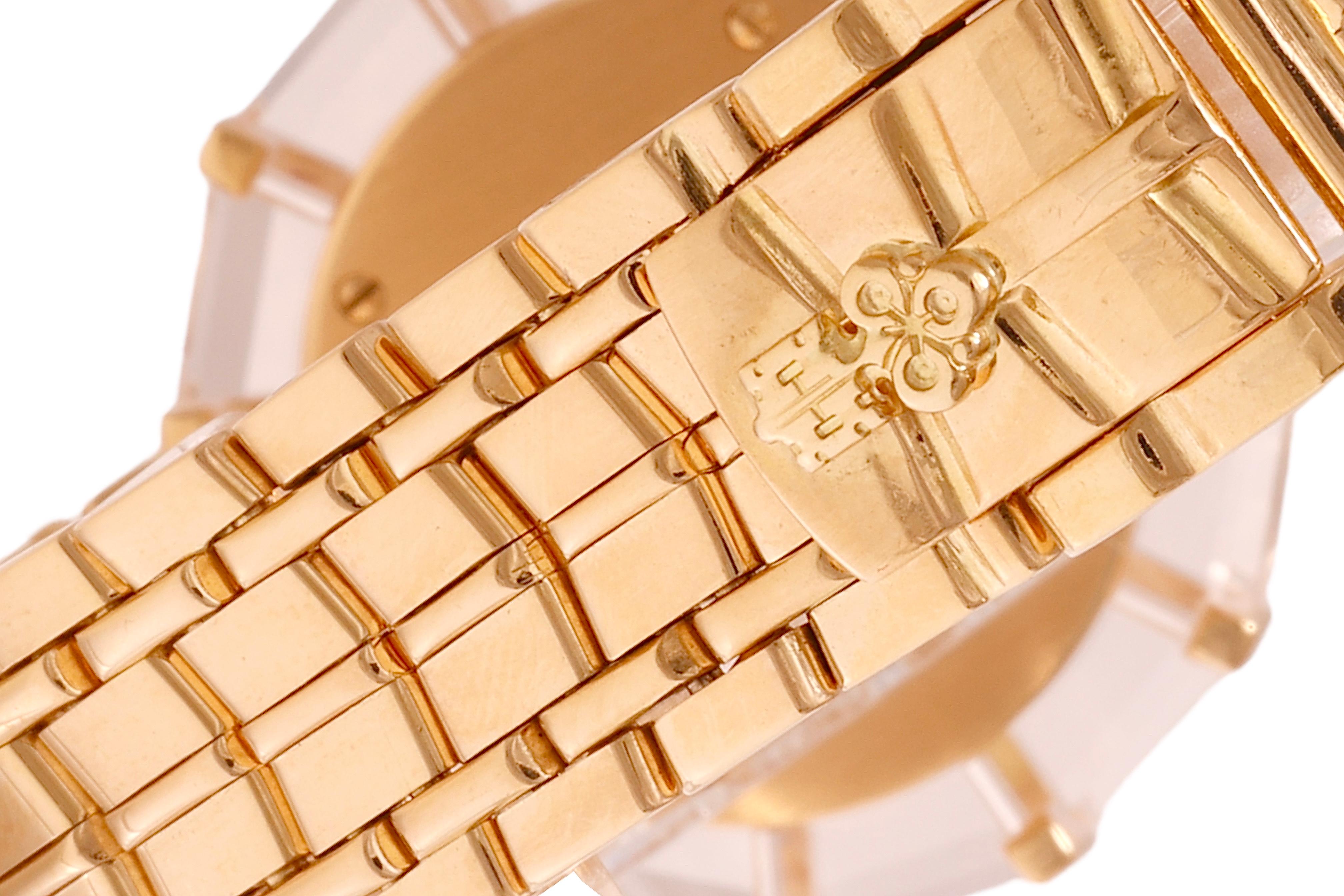 18 Karat Yellow Gold Corum Ladies Watch Limelight Pave-Set Diamonds In Excellent Condition For Sale In Antwerp, BE
