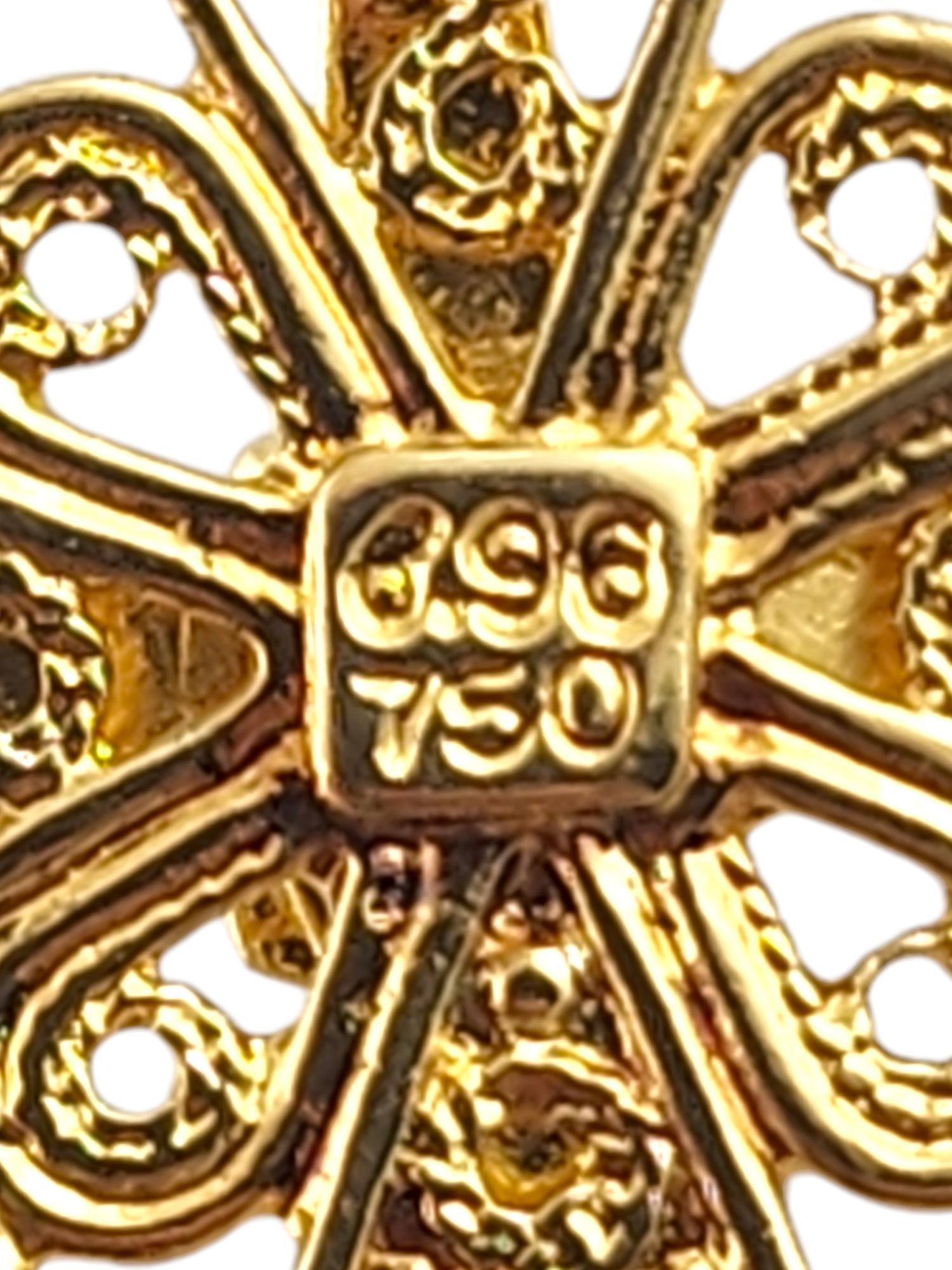 Pendentif croix en or jaune 18 carats avec émail et cabochon rouge #19440 en vente 2