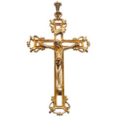 18 Karat Yellow Gold Cross / Religious Pendant