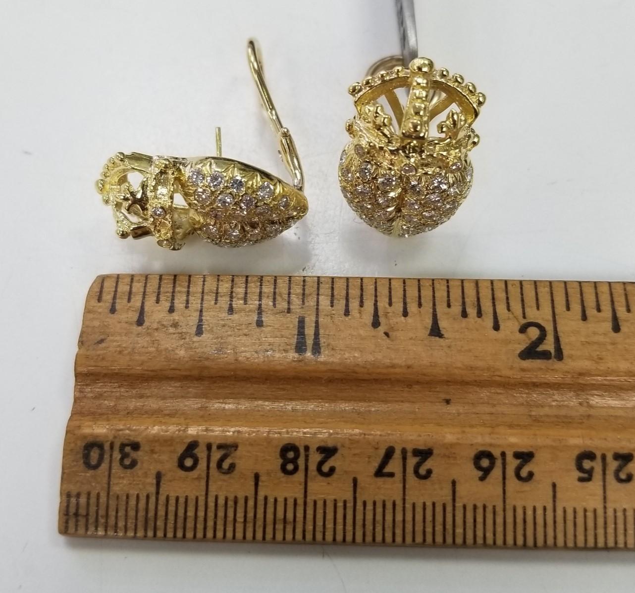 Artisan 18 Karat Yellow Gold Crown with Diamonds Hearts Earrings For Sale