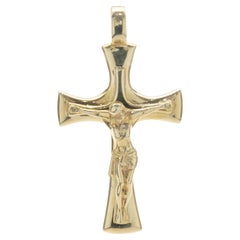 18 Karat Yellow Gold Crucifix Cross Pendant