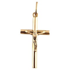 18 Karat Yellow Gold Crucifix Pendant #19314