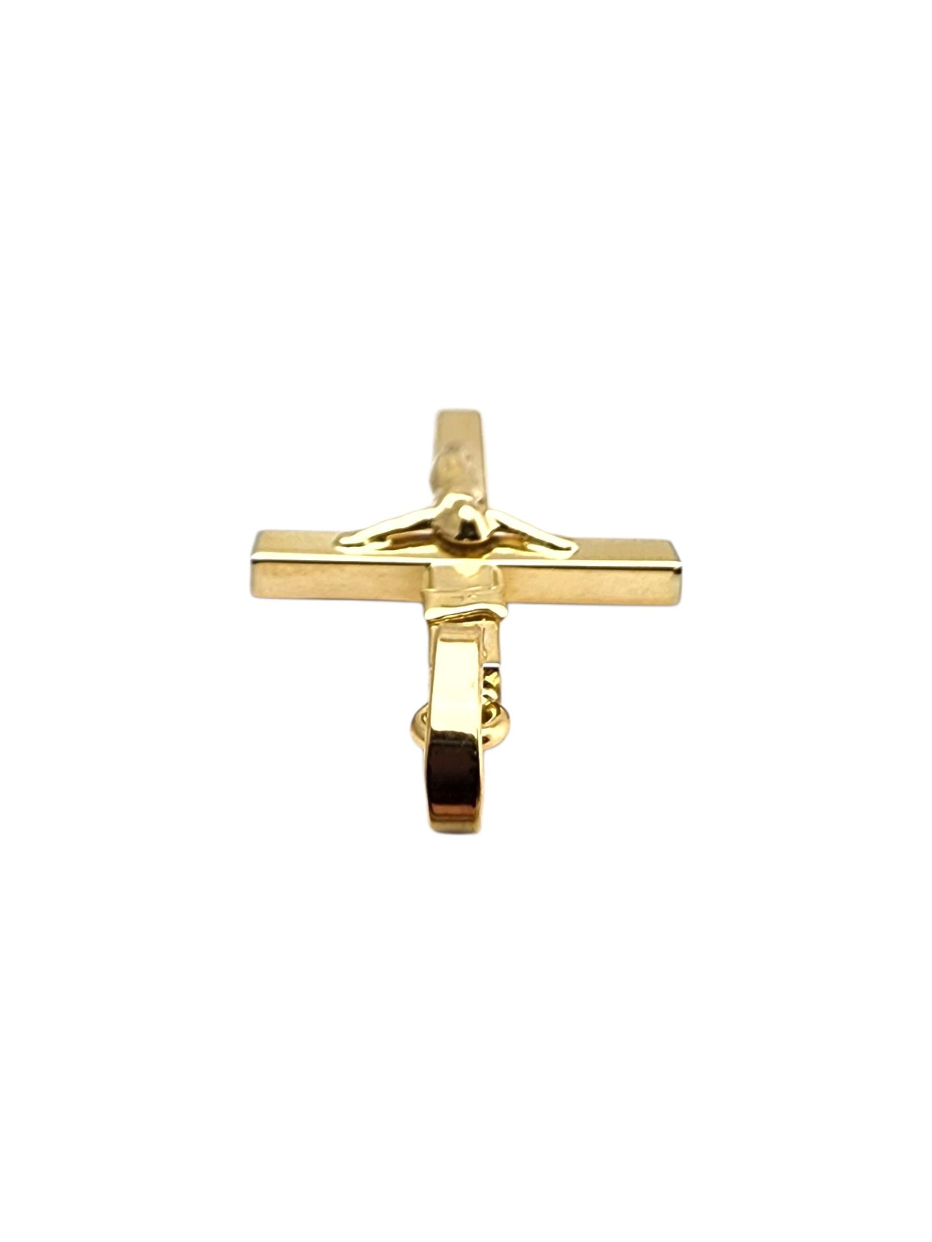 Pendentif Crucifix en or jaune 18 carats #23501 Pour femmes en vente