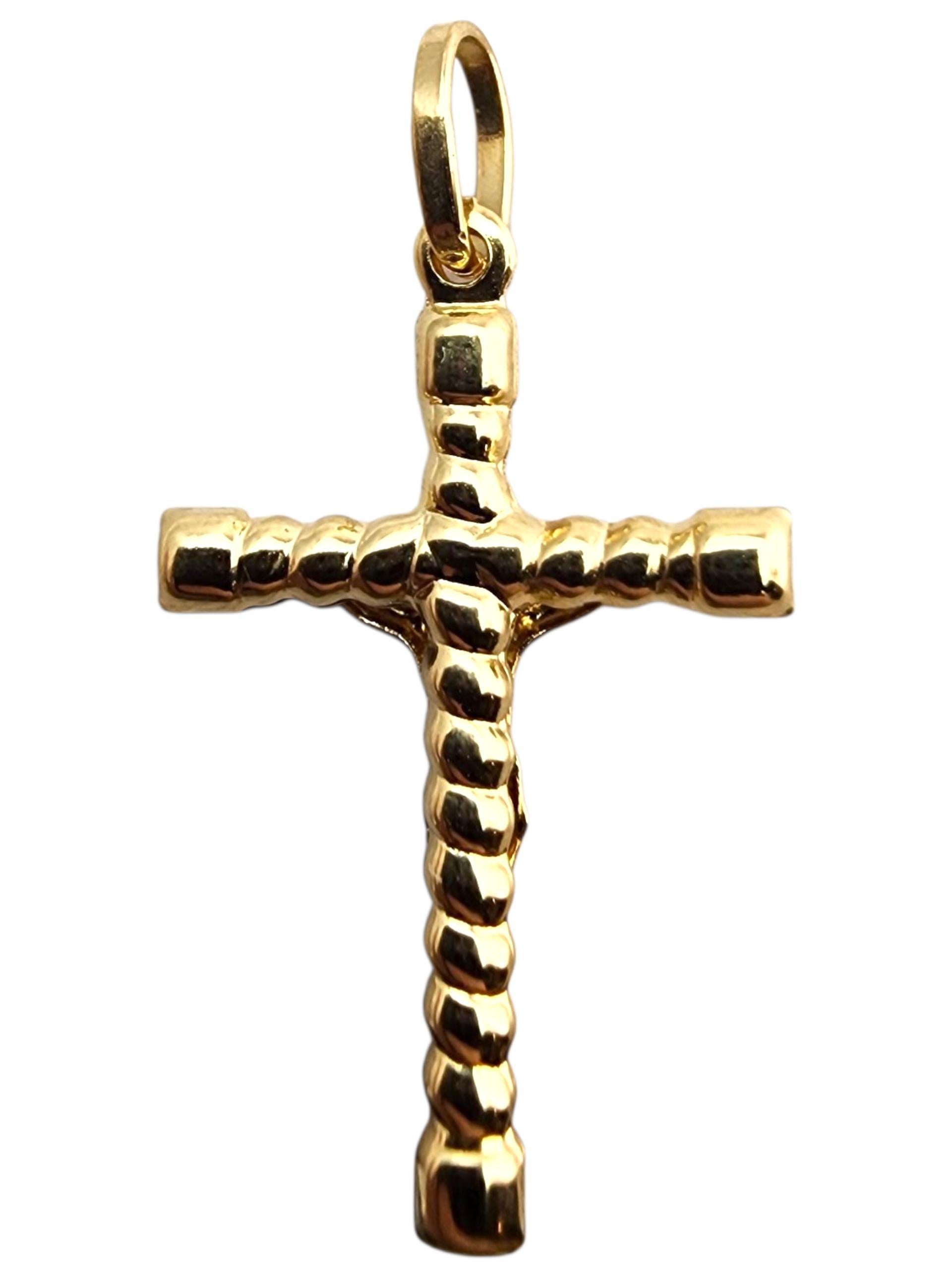Pendentif Crucifix en or jaune 18 carats #23671 Pour femmes en vente
