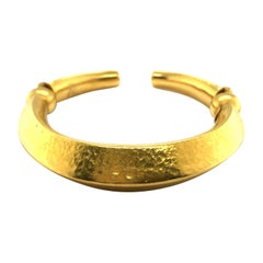 18 Karat Yellow Gold Cuff Bracelet by Lalaounis