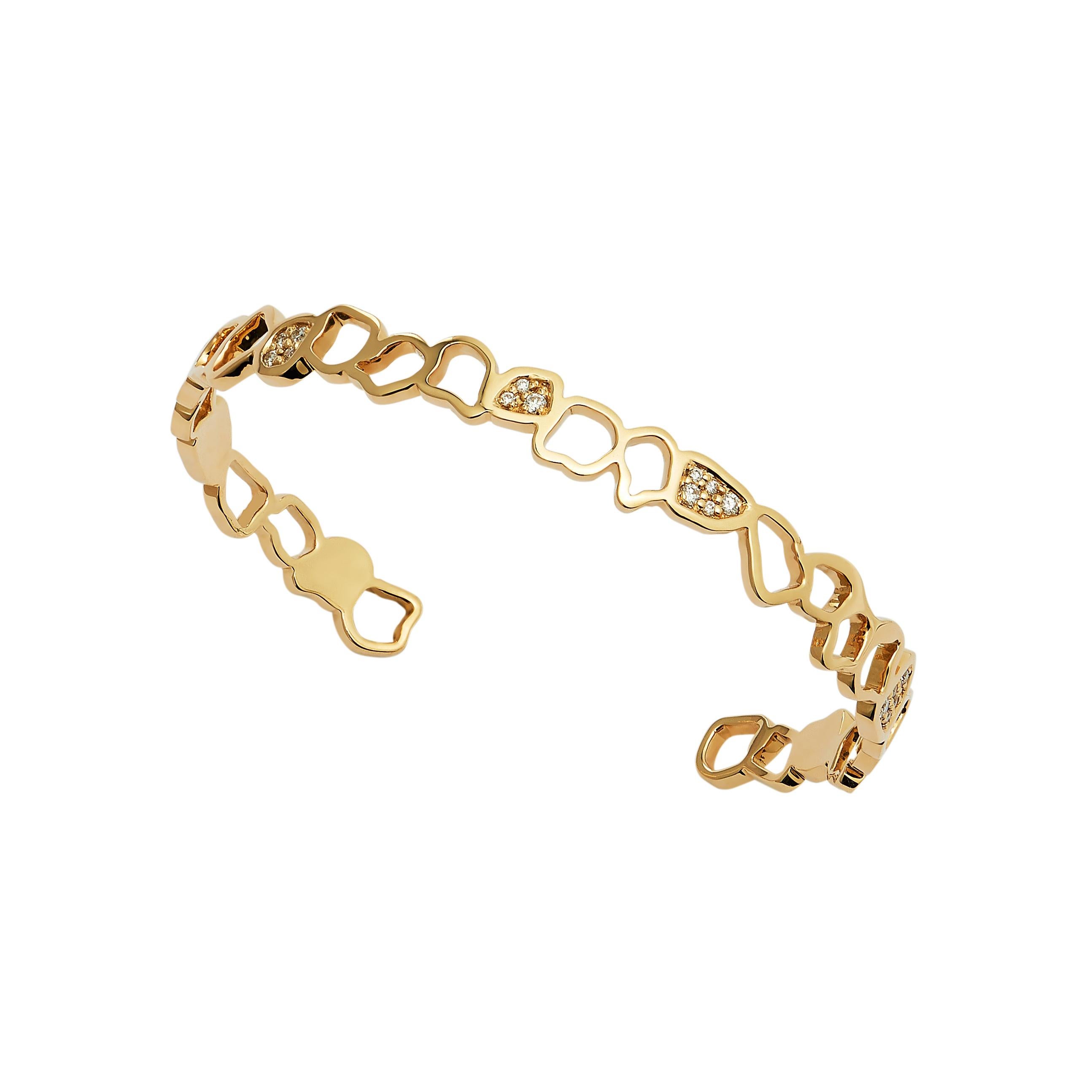 Brilliant Cut 18 Karat Yellow Gold Cuff Bracelet With Diamonds For Sale