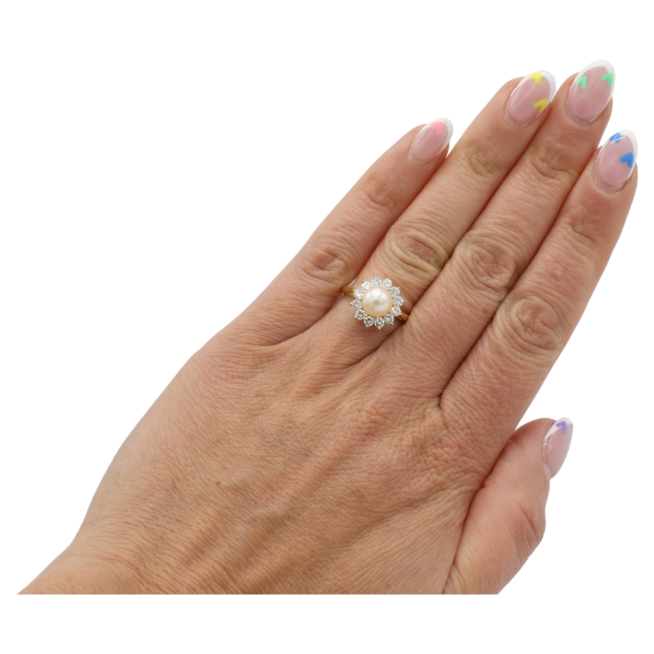 18 Karat Yellow Gold Cultured Pearl & Natural Diamond Halo Cocktail Ring In Excellent Condition For Sale In  Baltimore, MD