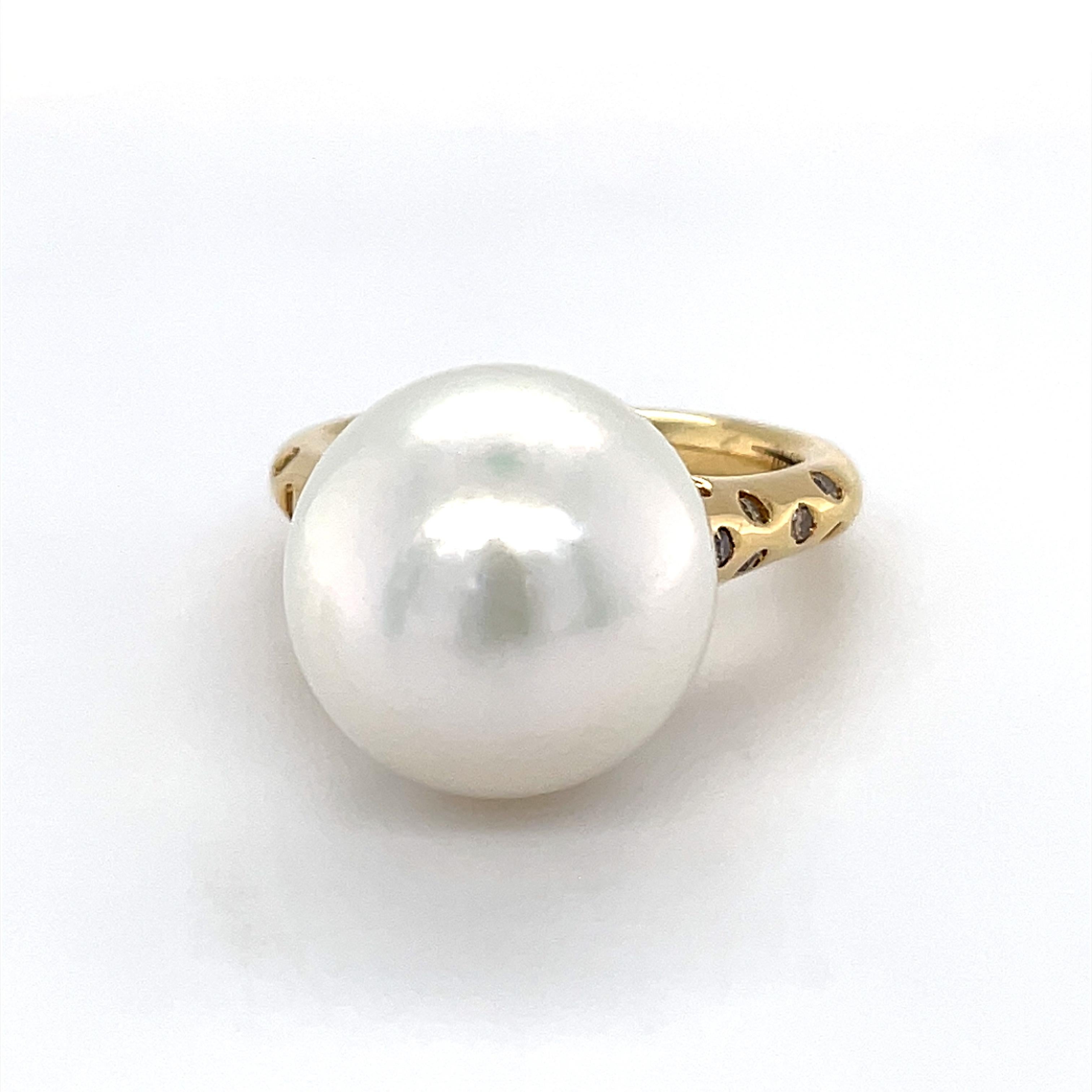 Bague cocktail en or jaune 18 carats avec culture des mers d'Australie du Sud Neuf à Monte-Carlo, MC