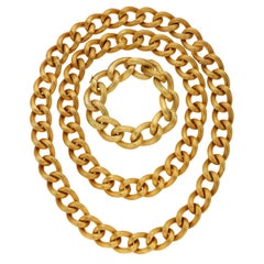 18 Karat Yellow Gold Curb Link Jewelry Suite, By Unoarre. 18 Karat Yellow Gold Curb Link Jewelry Suite, By Unoarre.