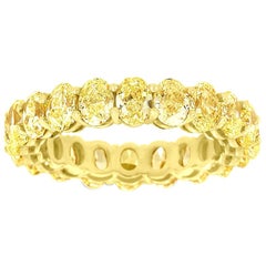 18 Karat Yellow Gold Cushion Yellow Diamonds Eternity Ring '5. Carat'