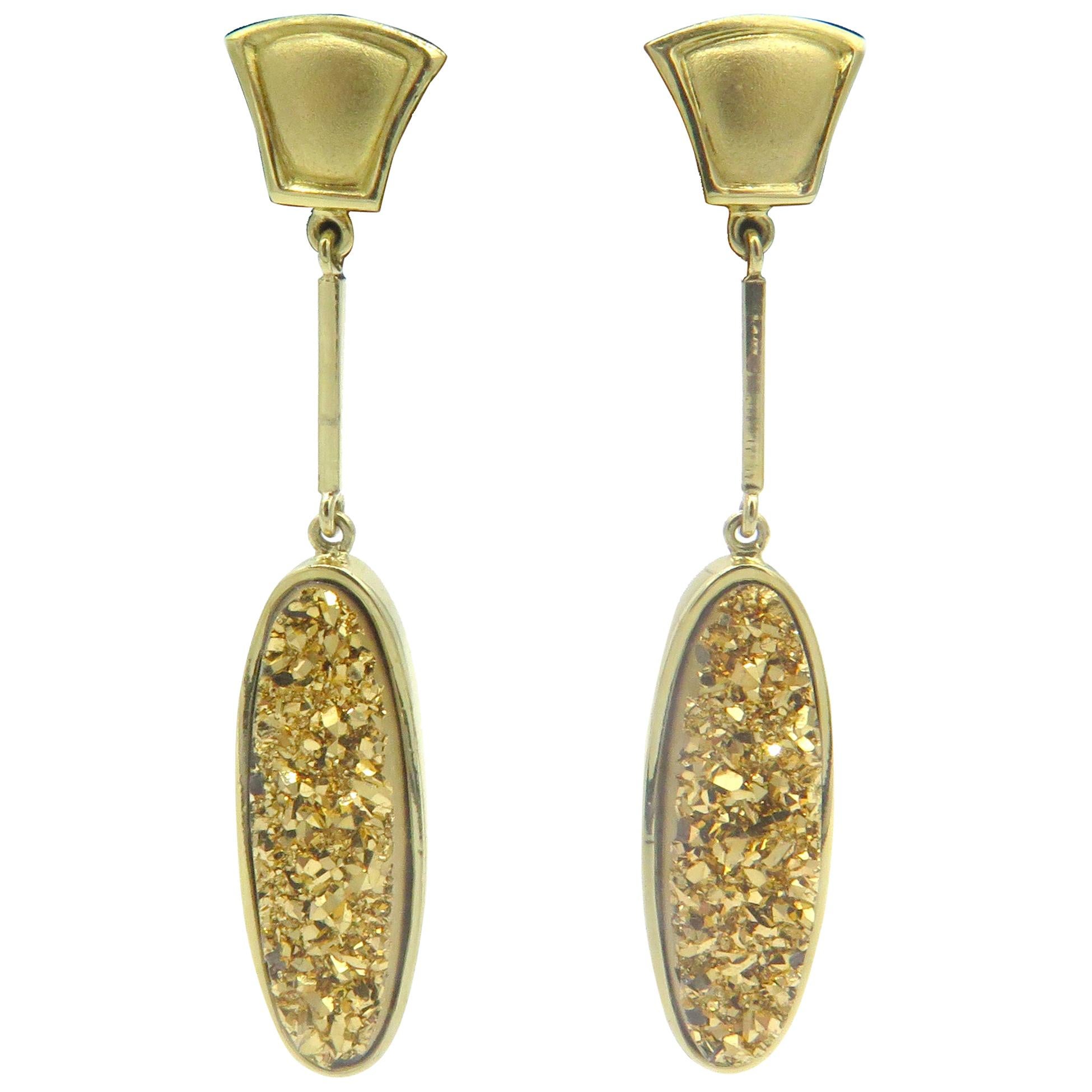 Boucles d'oreilles pendantes en or jaune 18 carats en vente