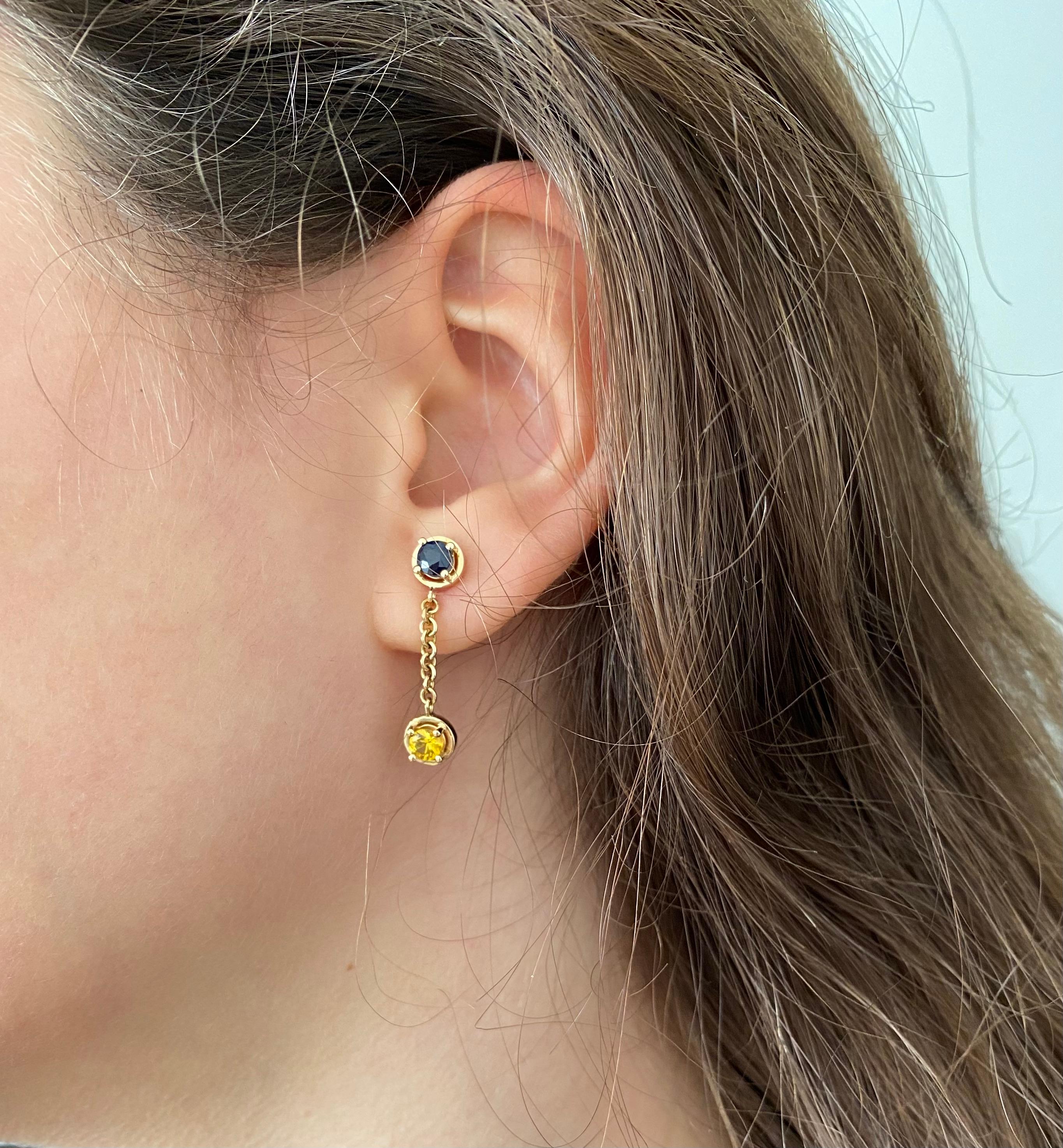 18 Karat Yellow Gold Dangle Earrings Italian Blue Yellow Sapphire  In New Condition In Bussolengo, Verona