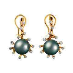 18 Karat Yellow Gold Dark Tahitian Pearls and 0.40 Carat Diamonds Earrings