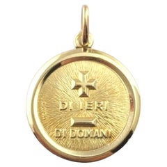 18 Karat Yellow Gold 'Di Ieri Di Domani' Pendant #21511
