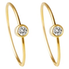 18 Karat Yellow Gold Diamond 0.06 Carat Hoop Pair of Earrings