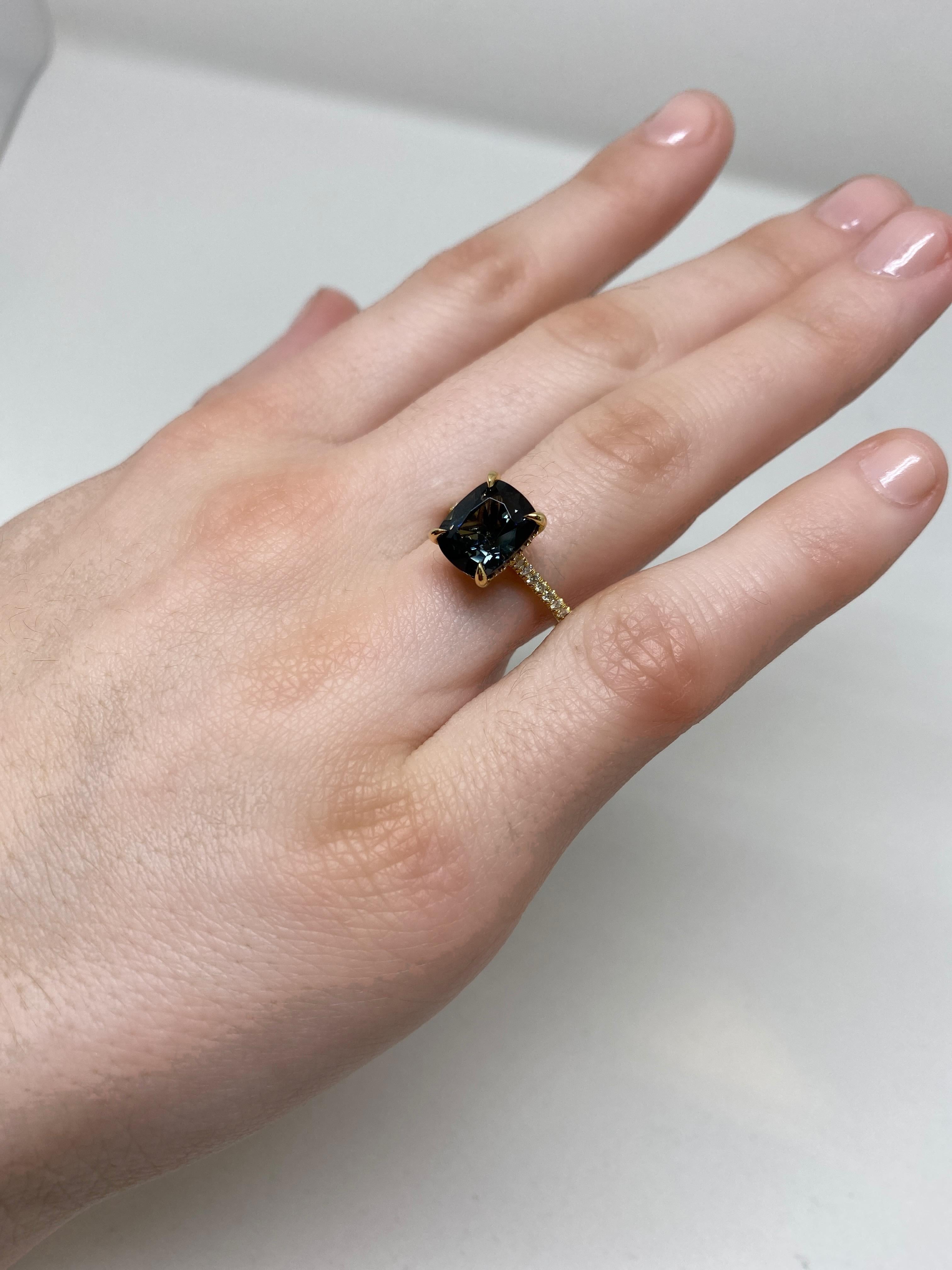 Contemporary 18 Karat Yellow Gold Diamond 3 Carat Cushion Cut Smoky Teal Spinel Ring For Sale