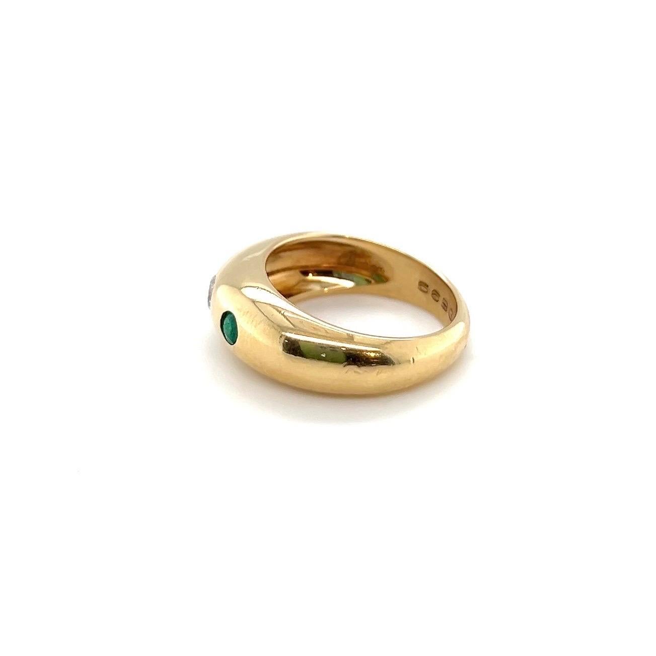Round Cut 18 Karat Yellow Gold Diamond and Emerald Ring by Cartier