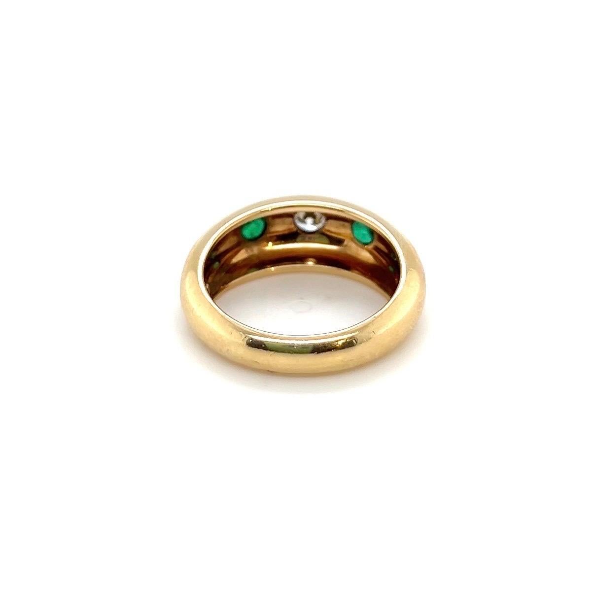 18 Karat Yellow Gold Diamond and Emerald Ring by Cartier In Good Condition In Zurich, CH