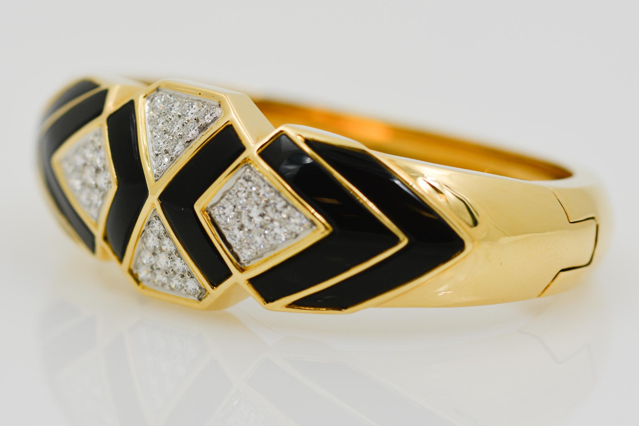 18 Karat Yellow Gold Diamond and Onyx Cuff Bracelet In Good Condition In Dallas, TX