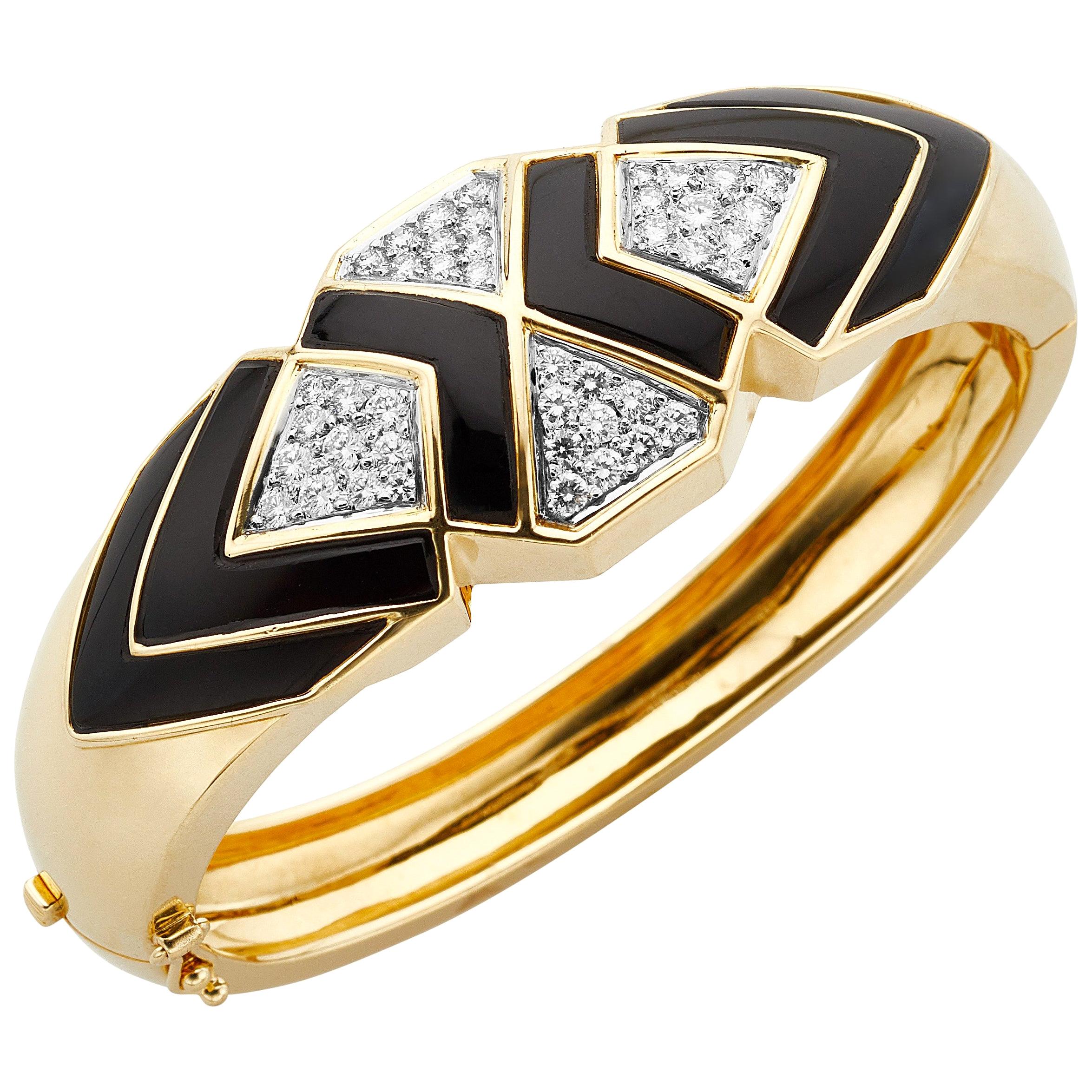 18 Karat Yellow Gold Diamond and Onyx Cuff Bracelet