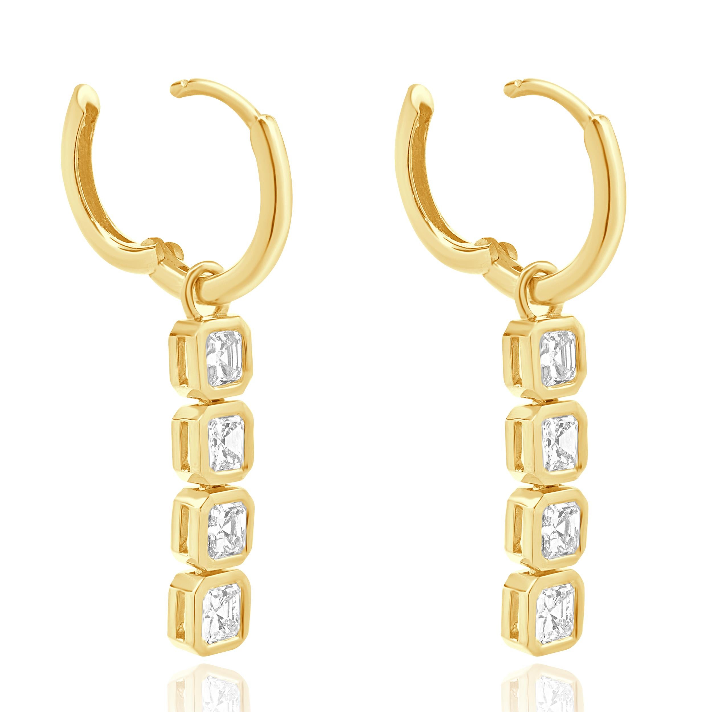 Pendants d'oreilles en or jaune 18 carats avec diamants taille Asscher Excellent état - En vente à Scottsdale, AZ