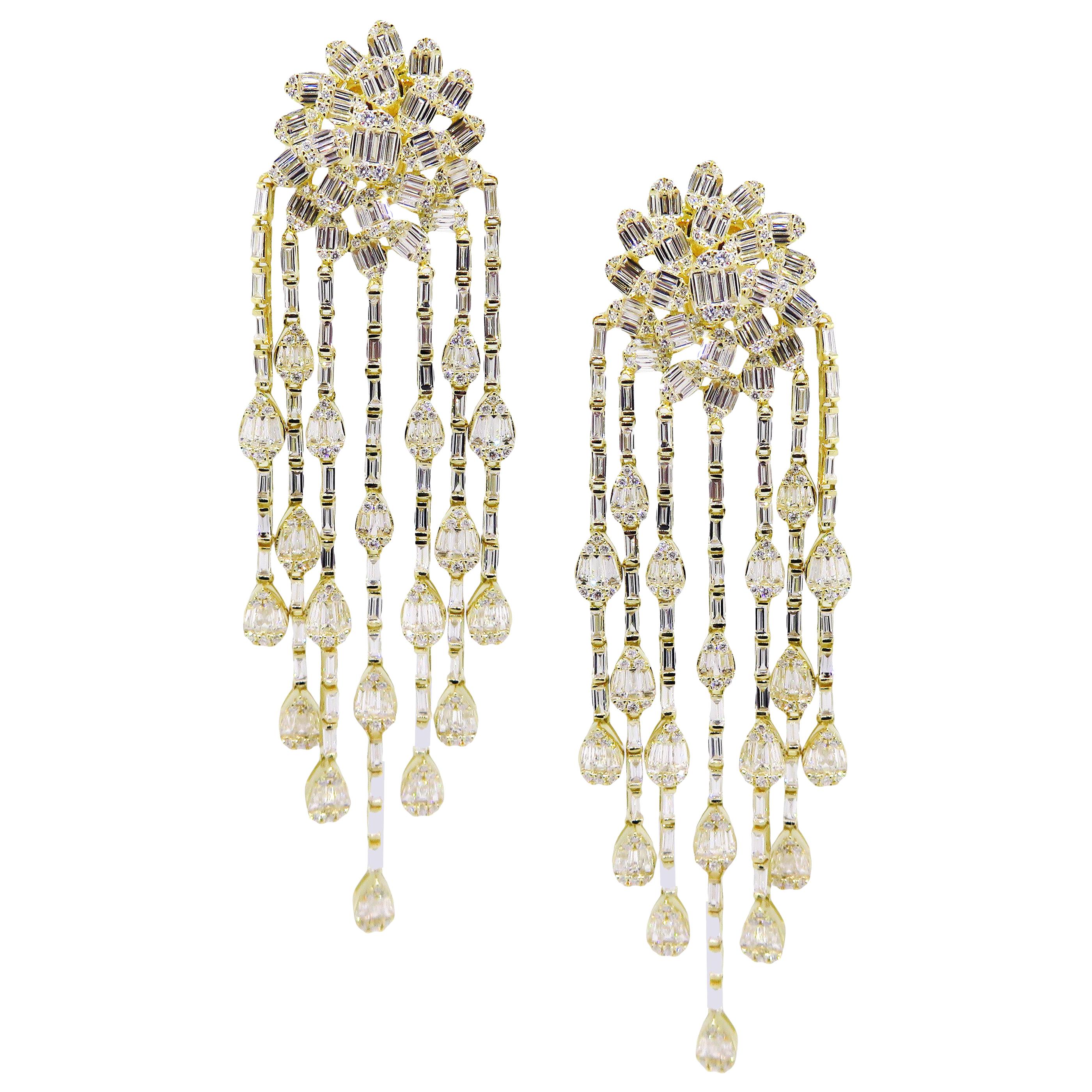 Pendants d'oreilles chandelier en or jaune 18 carats avec diamants baguettes ovales