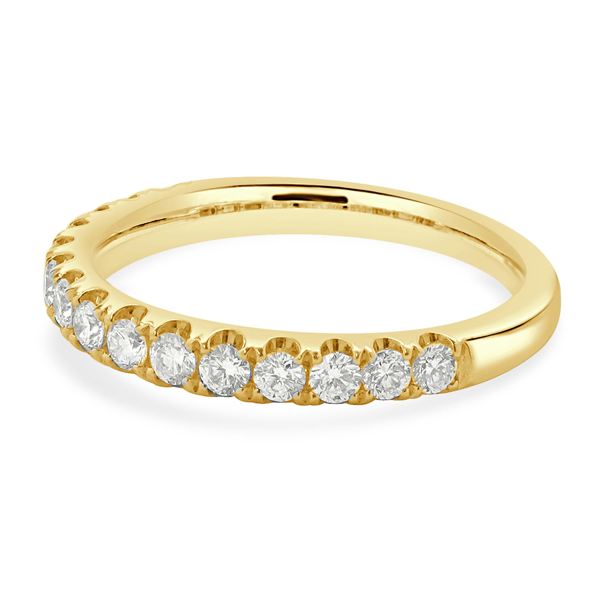 Round Cut 18 Karat Yellow Gold Diamond Band