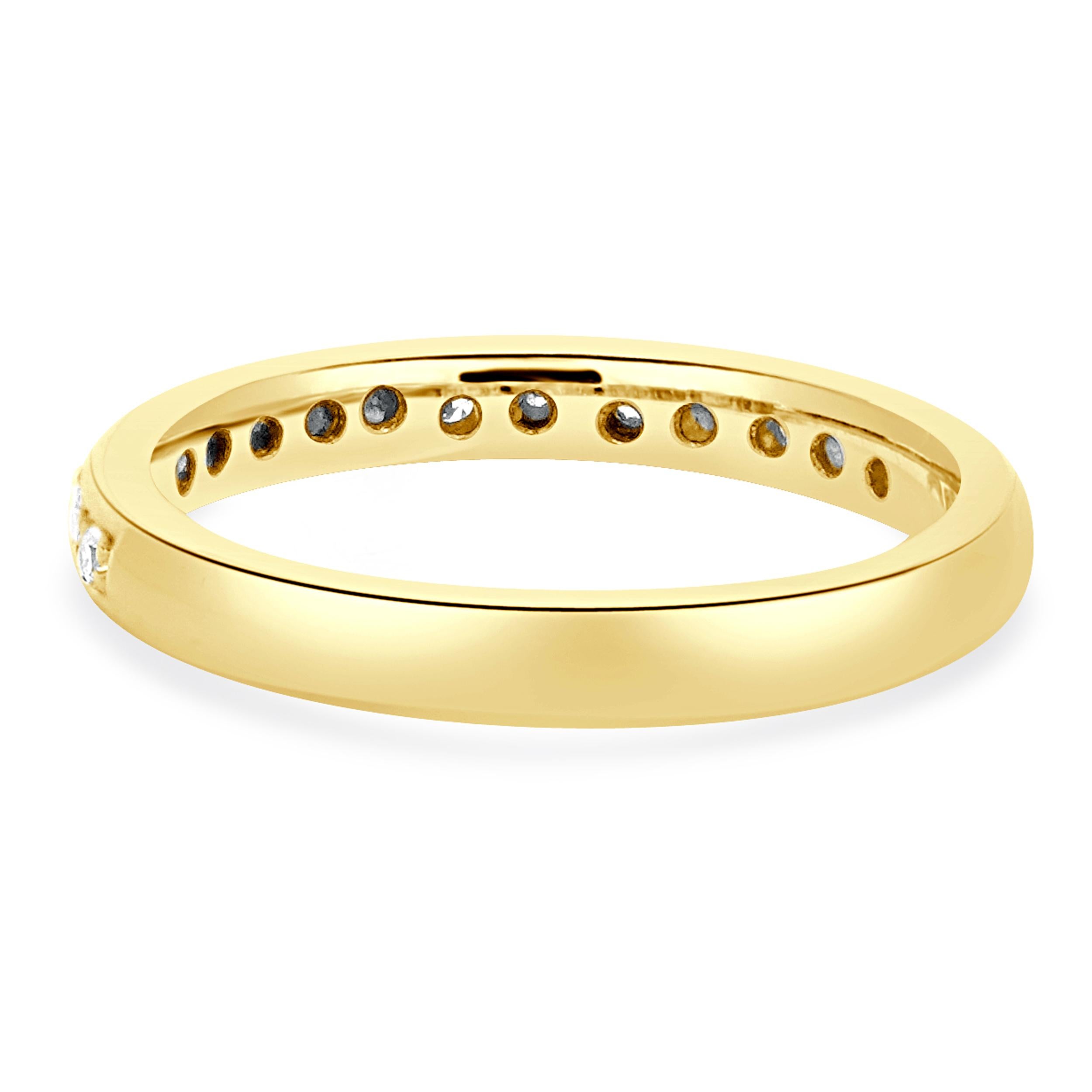 Anneau en or jaune 18 carats et diamants Excellent état - En vente à Scottsdale, AZ