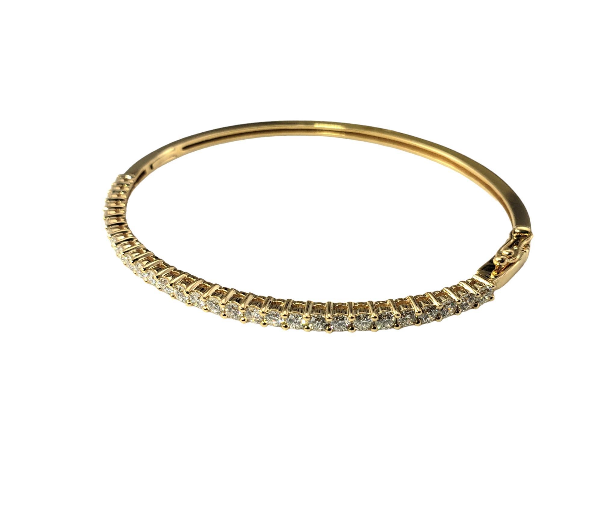 Brilliant Cut 18 Karat Yellow Gold Diamond Bangle Bracelet #17352 For Sale