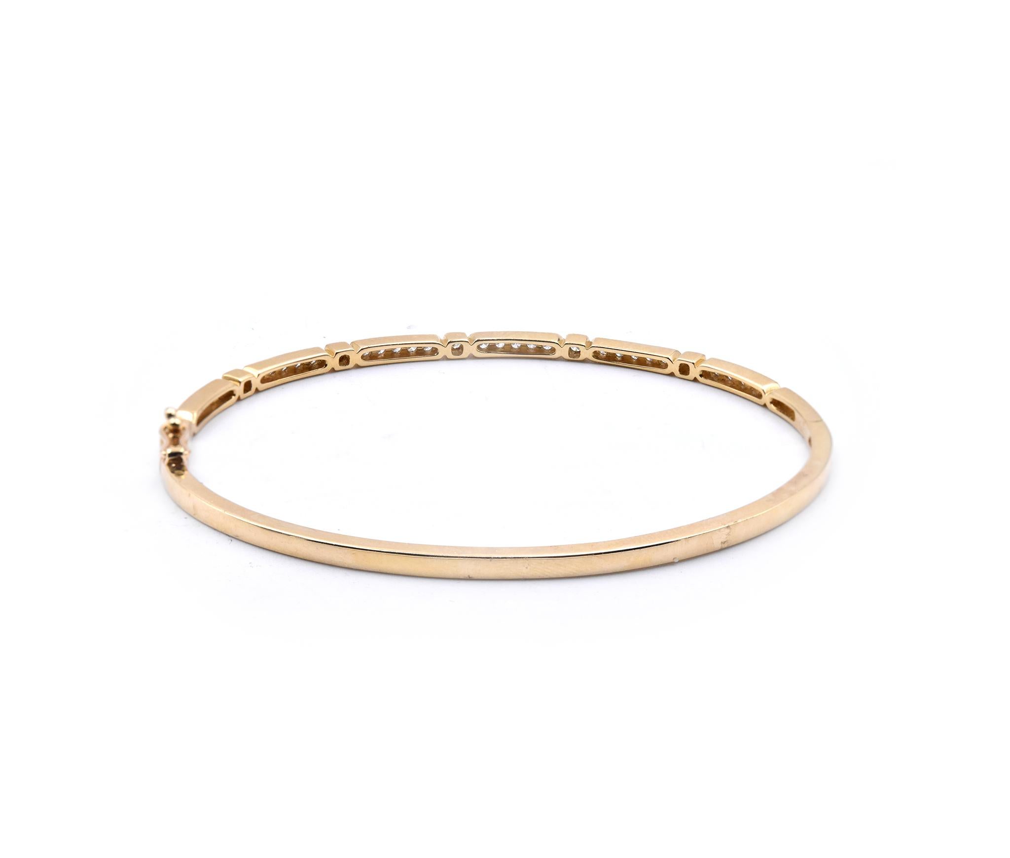 18 Karat Yellow Gold Diamond Bangle Bracelet In Excellent Condition For Sale In Scottsdale, AZ