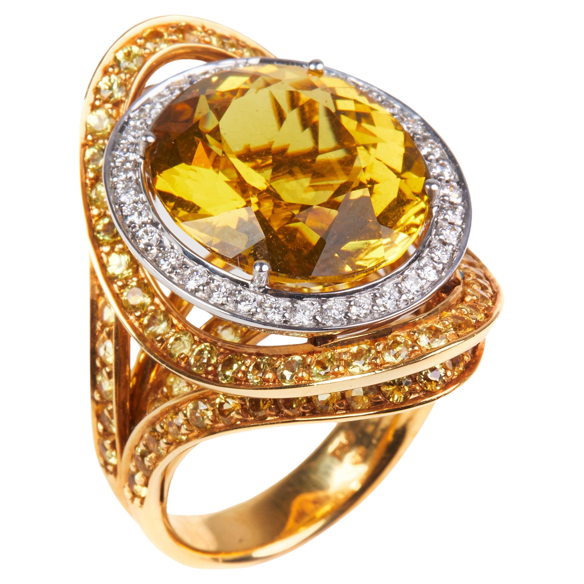 18 Karat Yellow Gold Diamond  Beryl Yellow and Zaphires Coktail Ring