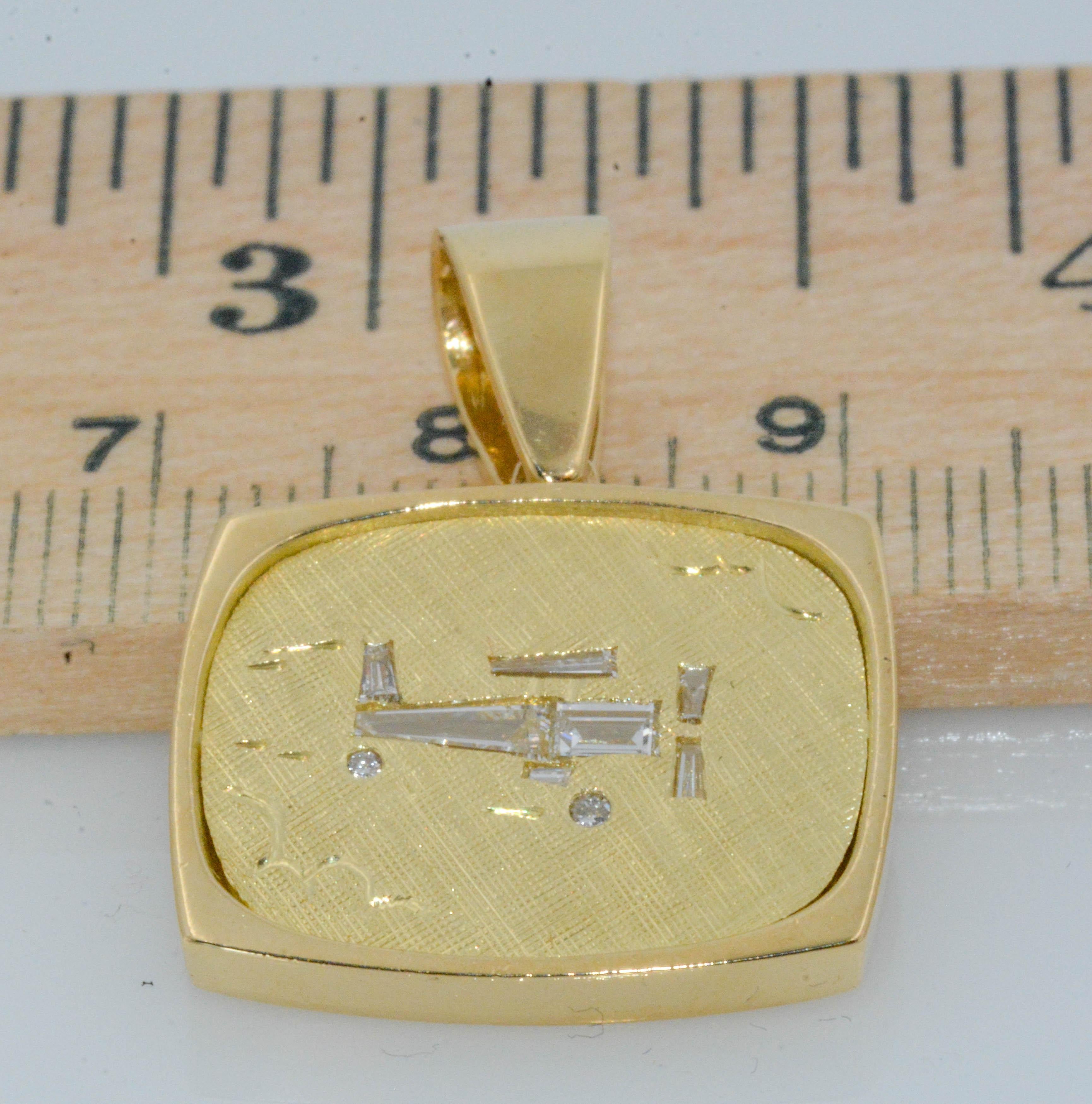Baguette Cut 18 Karat Yellow Gold Diamond Bi-Plane Motif Diamond Pendant