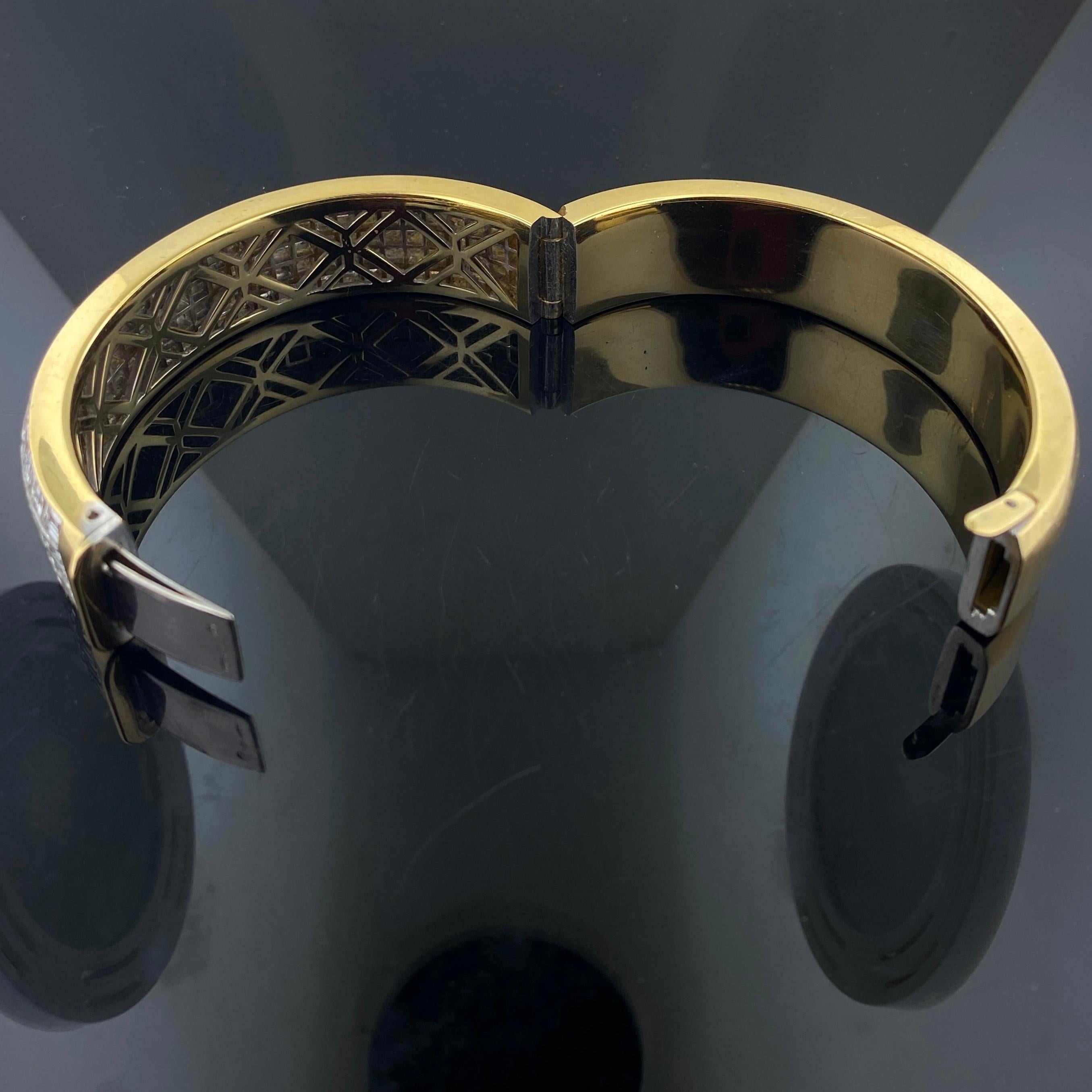 Taglio francese Bracciale con diamanti in oro giallo 18 carati in vendita