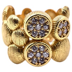 18 Karat Yellow Gold Diamond Bubble Ring