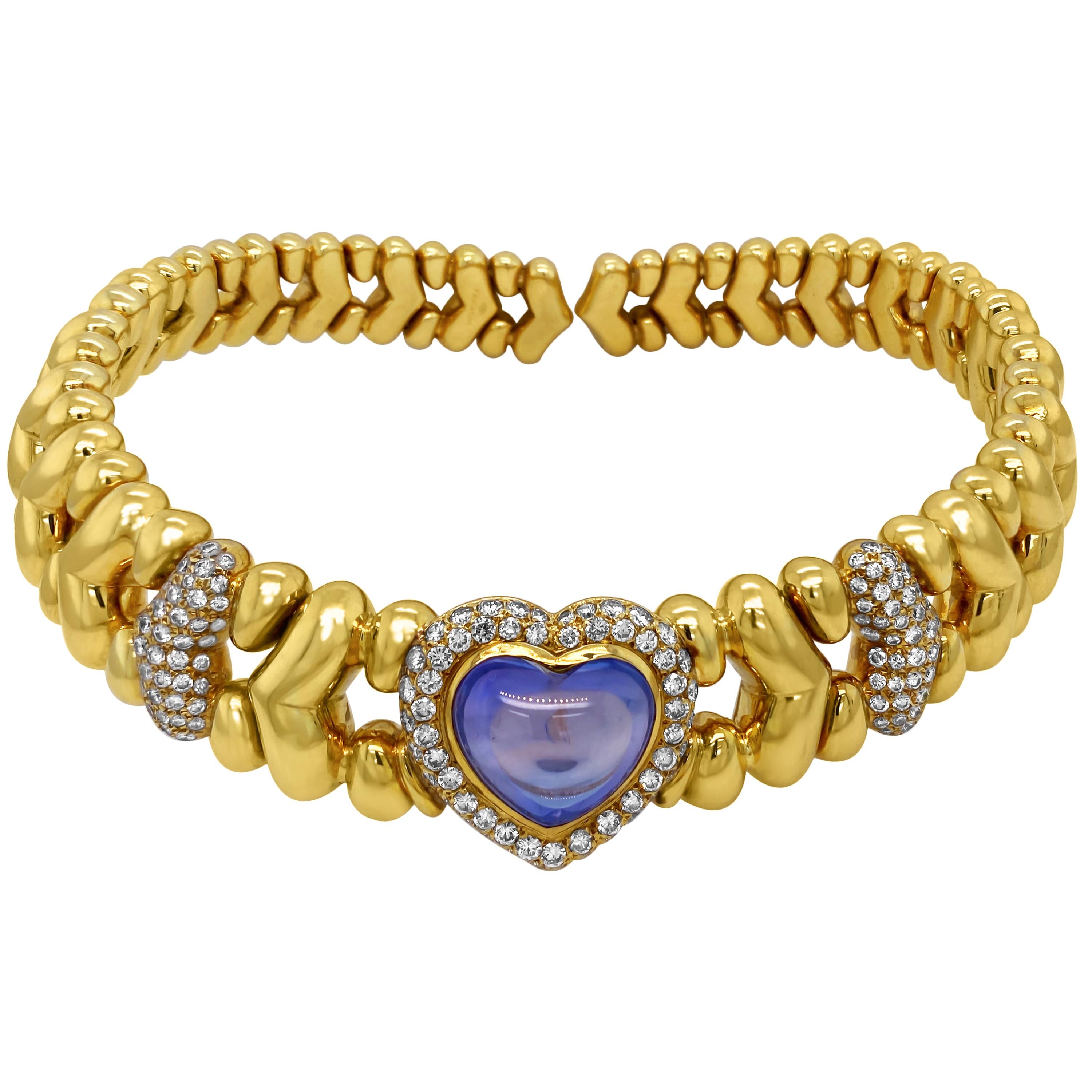 gold necklace choker style