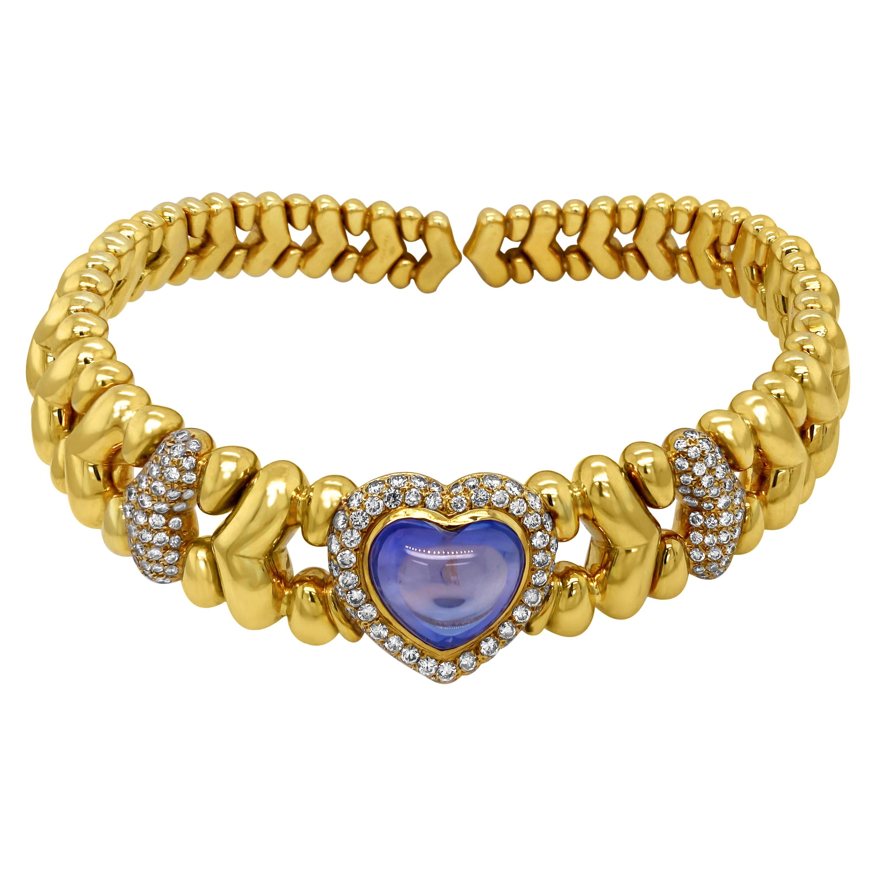 Faraone 18K Gold Diamond Cabochon Heart Shape Blue Sapphire Choker Necklace For Sale